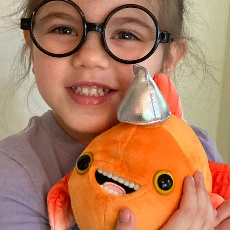 Official Hecklefish Moriarty Talking Plushie - Image 2